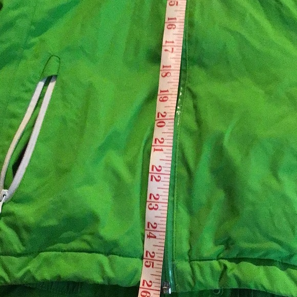 - Helly Hanson green HELLY TECH performance jacket with RECCO Technology - Picture 13 of 16